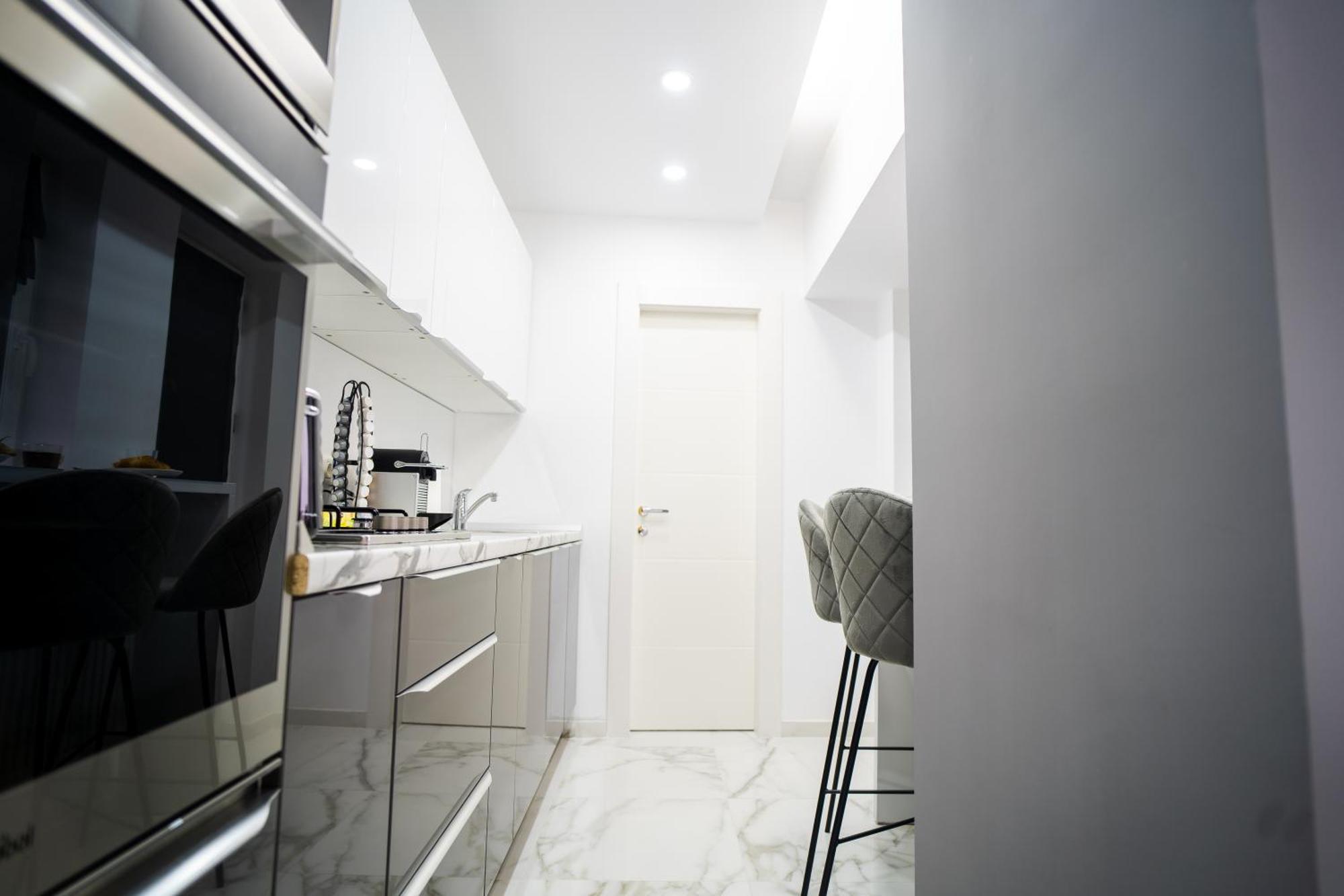 Appartamento Location - Contemporary Parliament View - 2br Bucarest